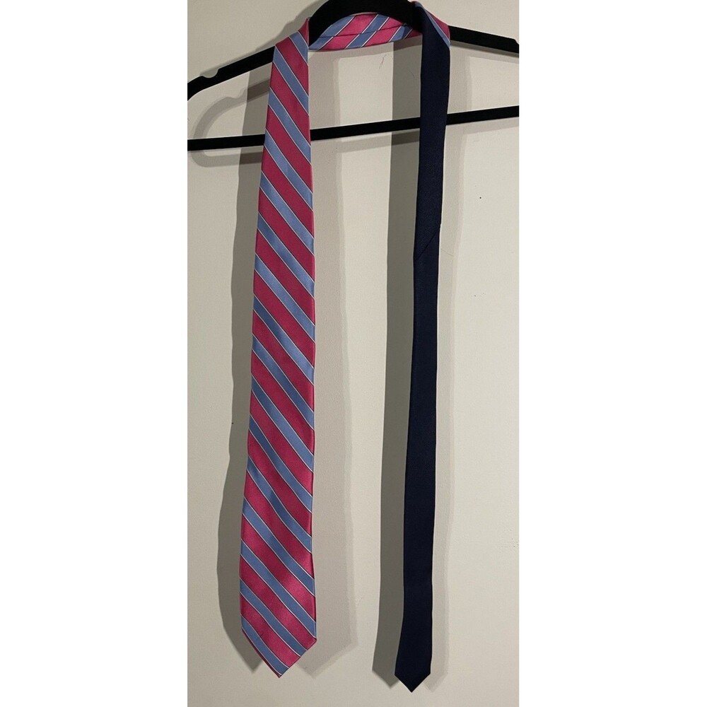 Tommy Hilfinger Designer Blue And Pink Stripe Tie  58"x3"